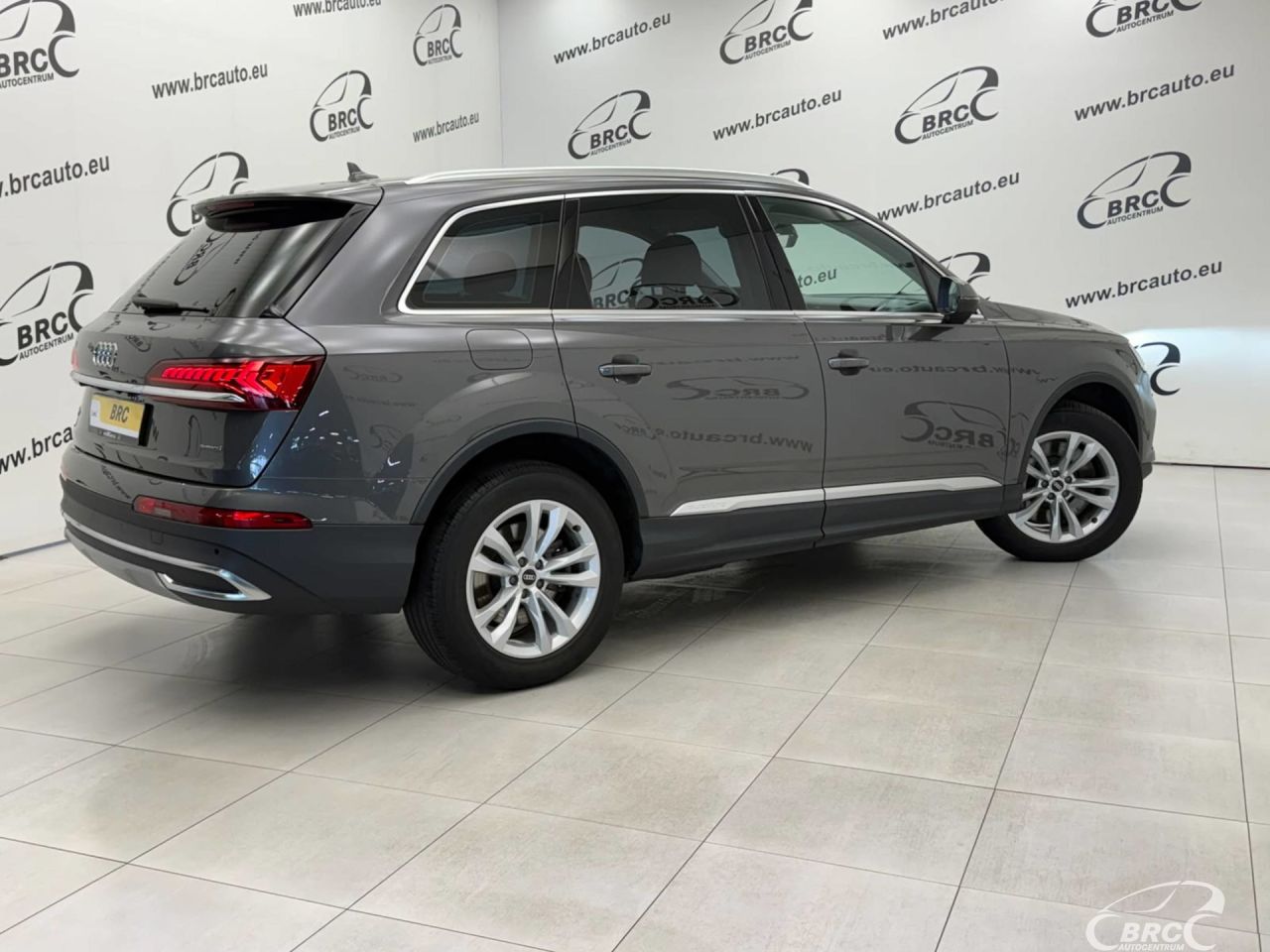 Audi Q7 | 1