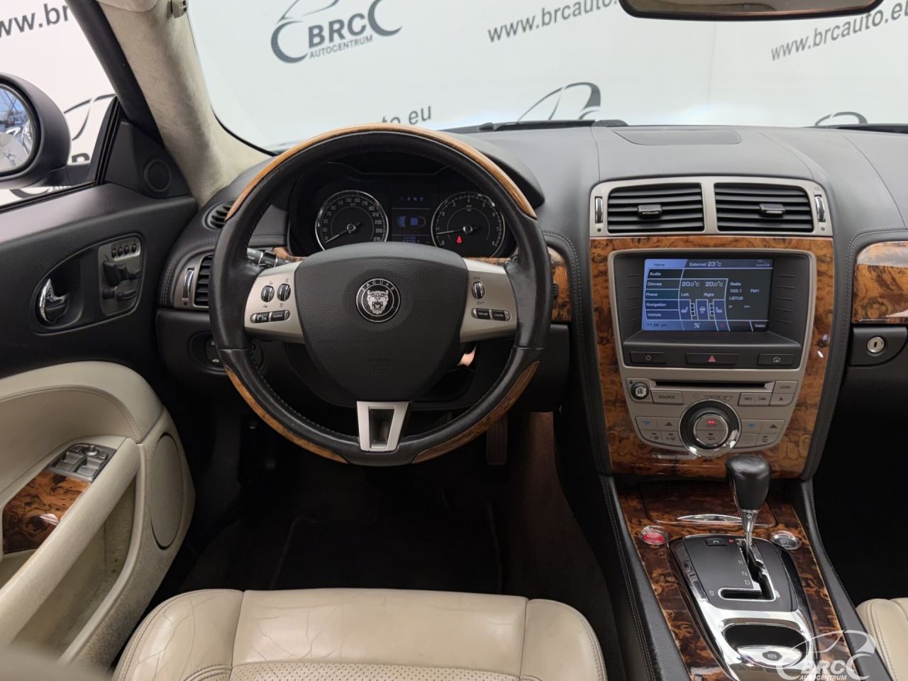 Jaguar XK | 9