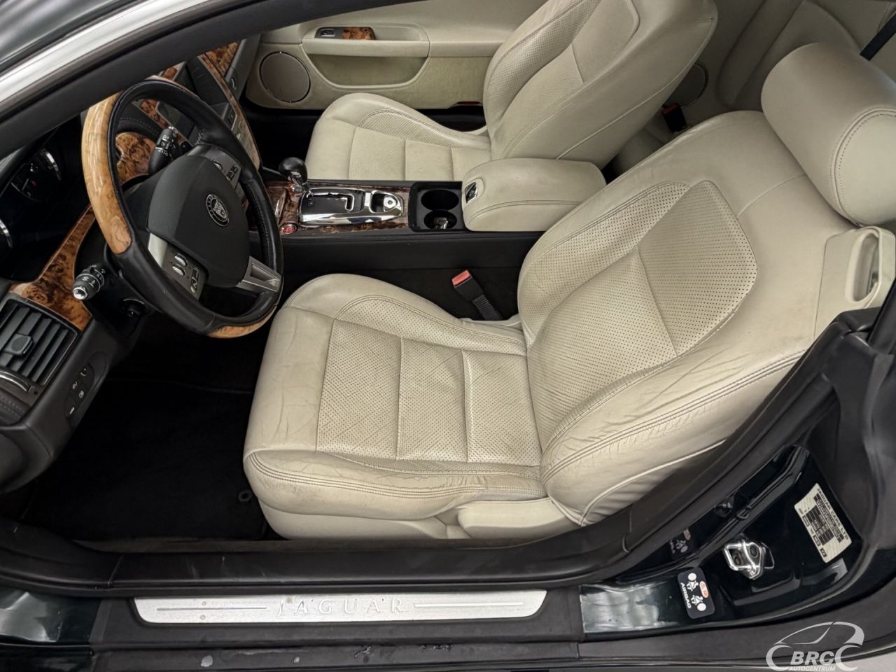 Jaguar XK | 17