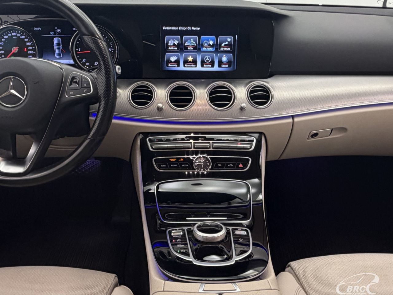 Mercedes-Benz E220 | 14