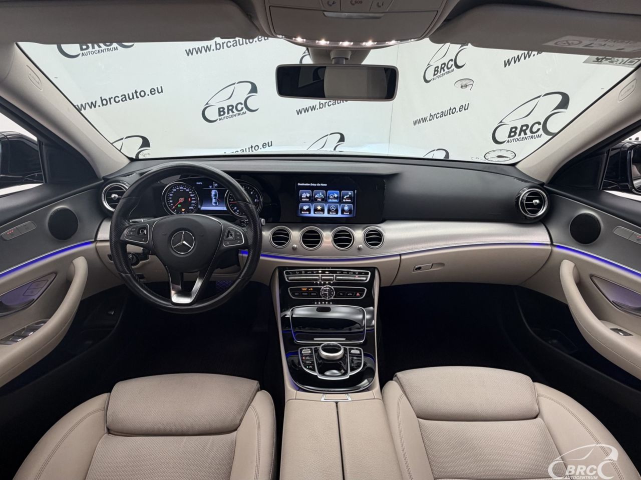 Mercedes-Benz E220 | 2
