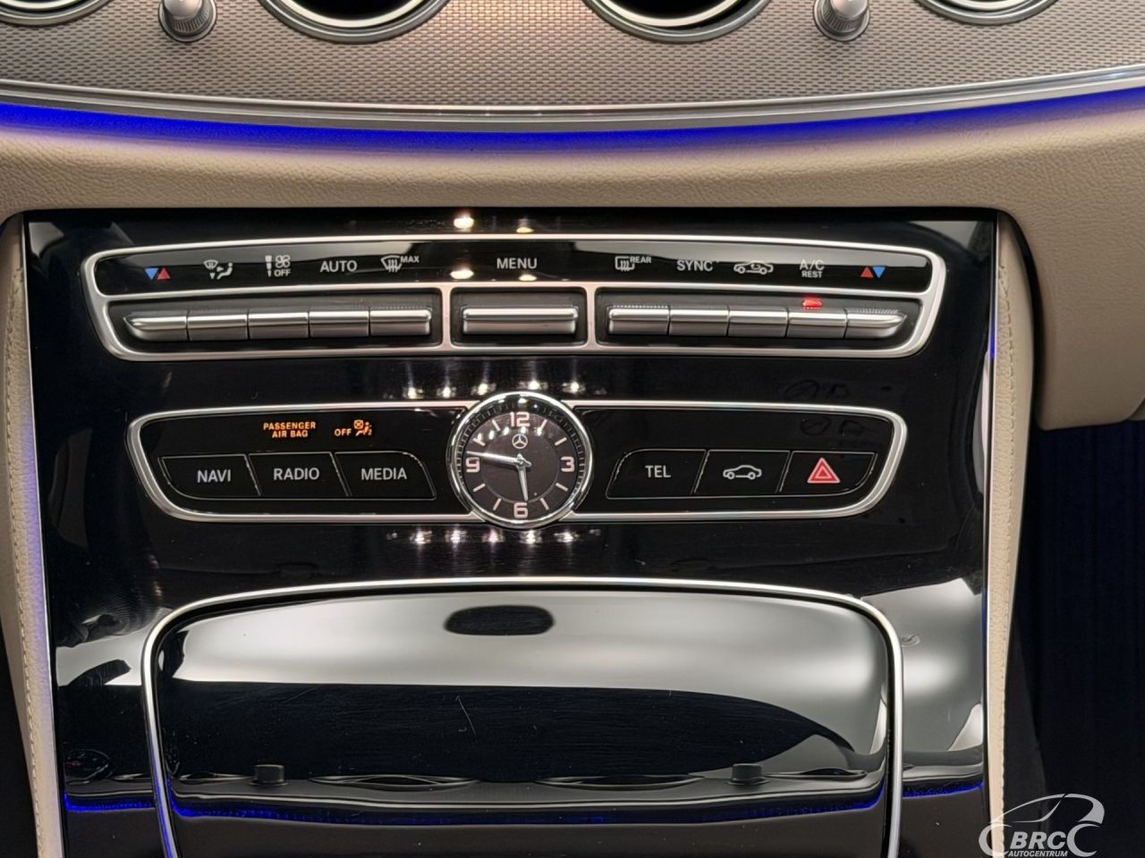 Mercedes-Benz E220 | 16