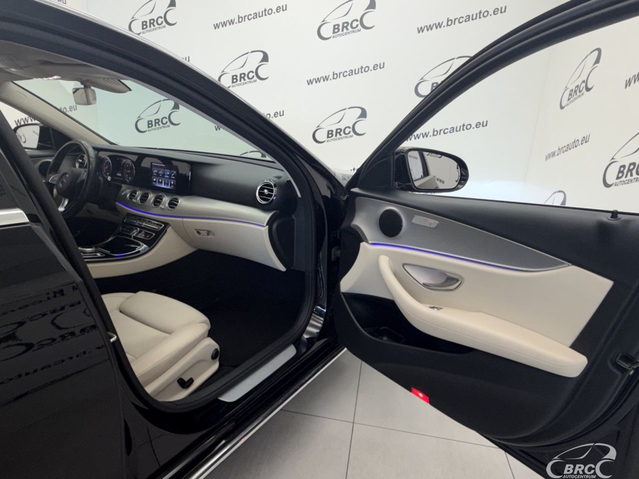 Mercedes-Benz E220 | 7