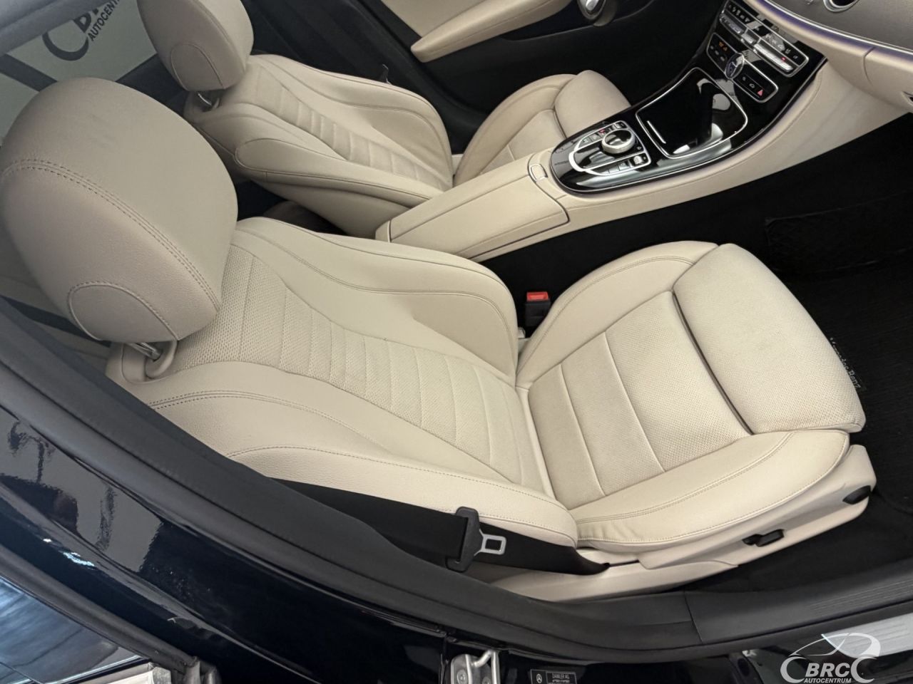 Mercedes-Benz E220 | 4