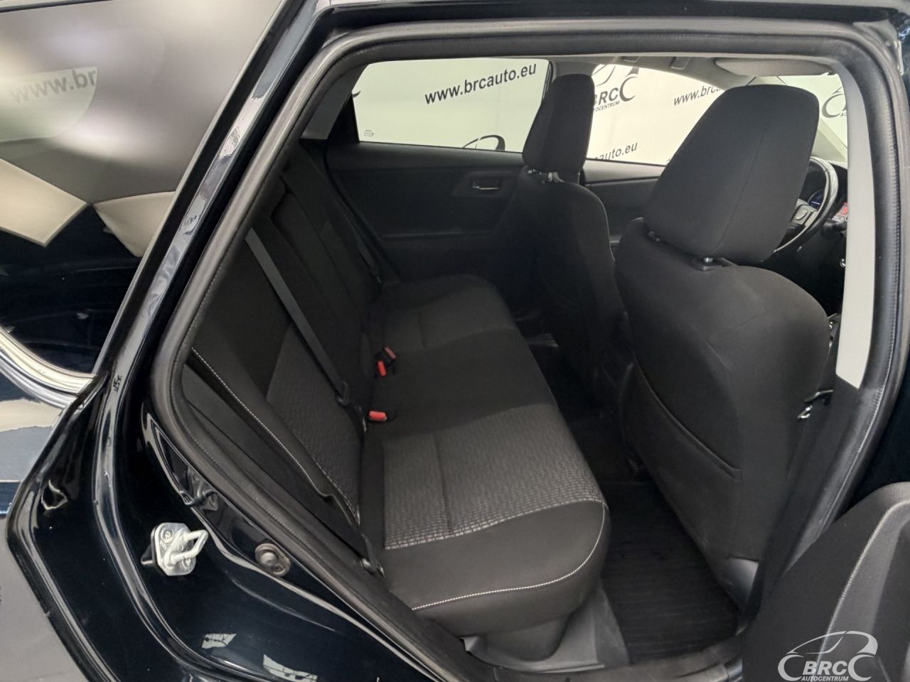 Toyota Auris | 9