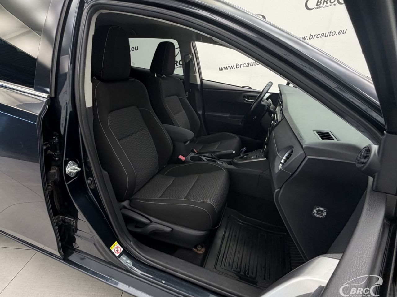 Toyota Auris | 6