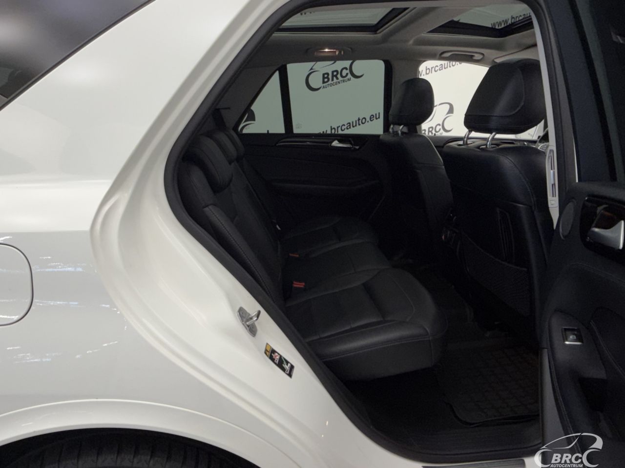 Mercedes-Benz GLE350 | 9