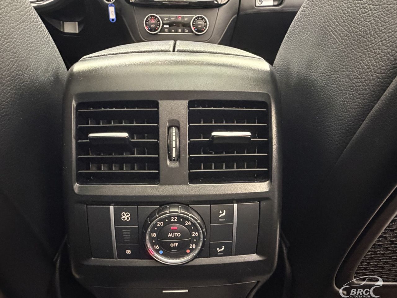 Mercedes-Benz GLE350 | 13
