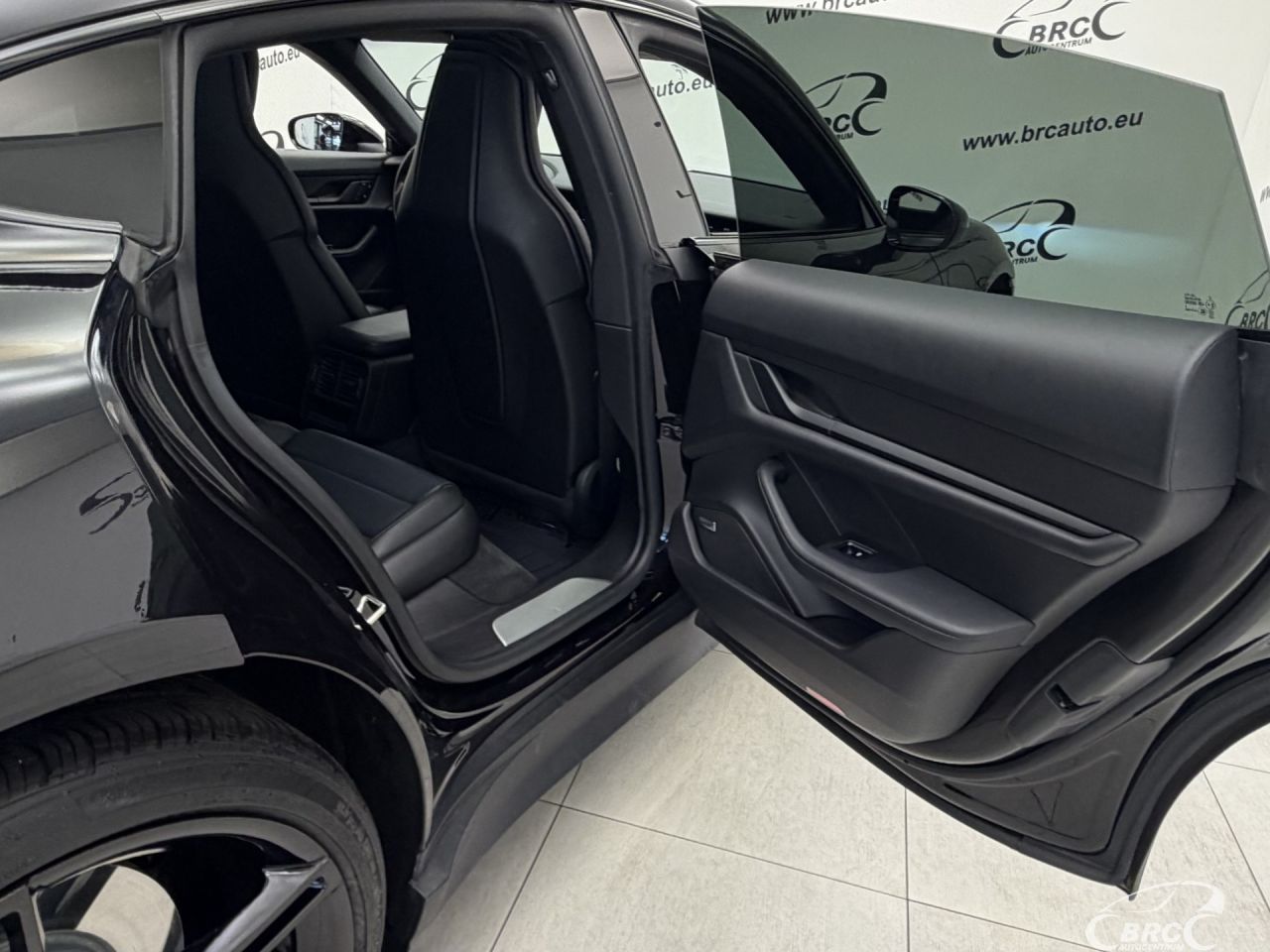 Porsche Taycan | 13