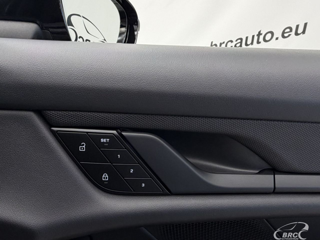 Porsche Taycan | 8
