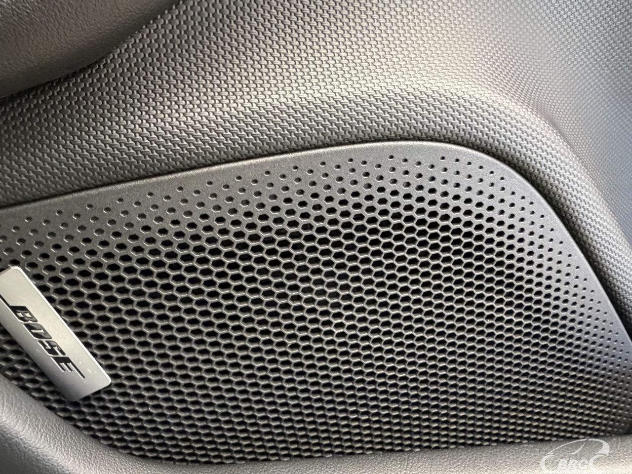 Porsche Taycan | 9