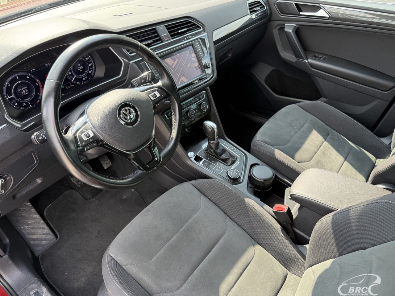 Volkswagen Tiguan | 8