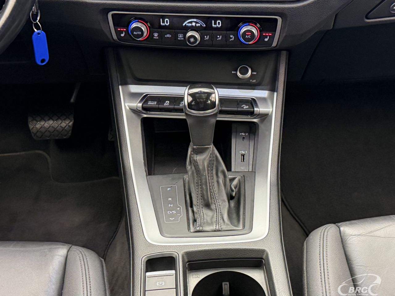 Audi Q3 | 15