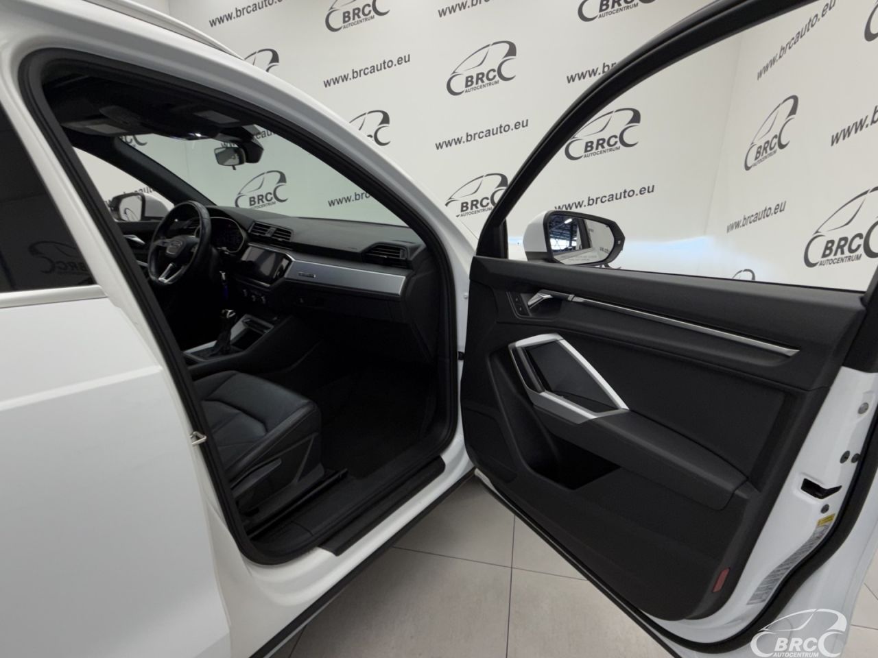 Audi Q3 | 7