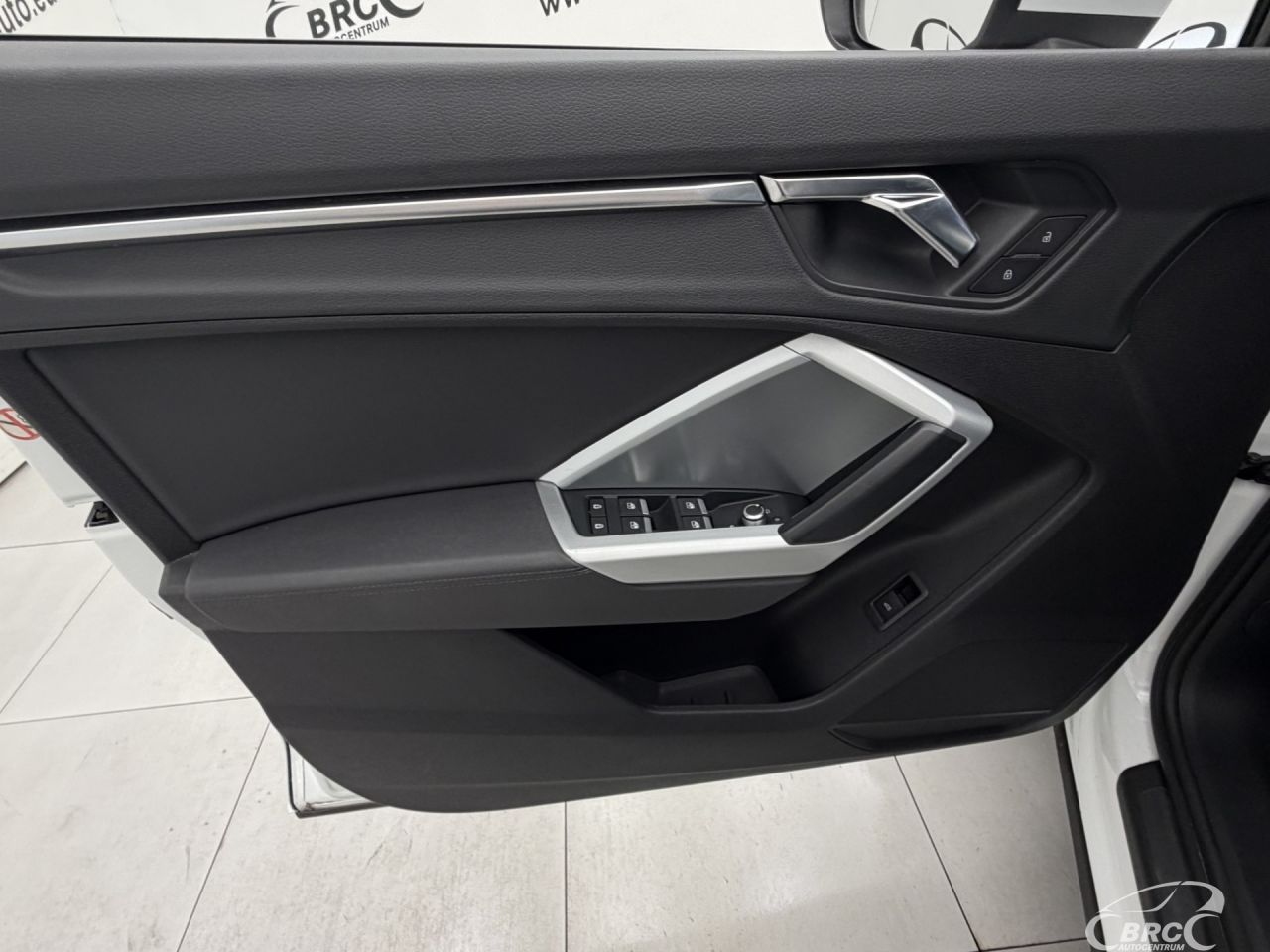 Audi Q3 | 17