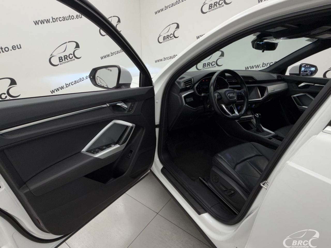 Audi Q3 | 16
