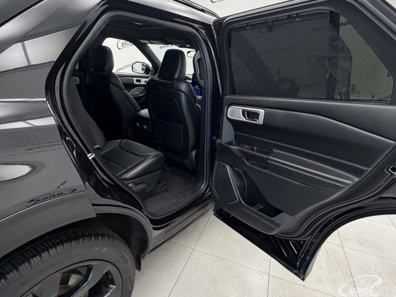 Ford Explorer | 14