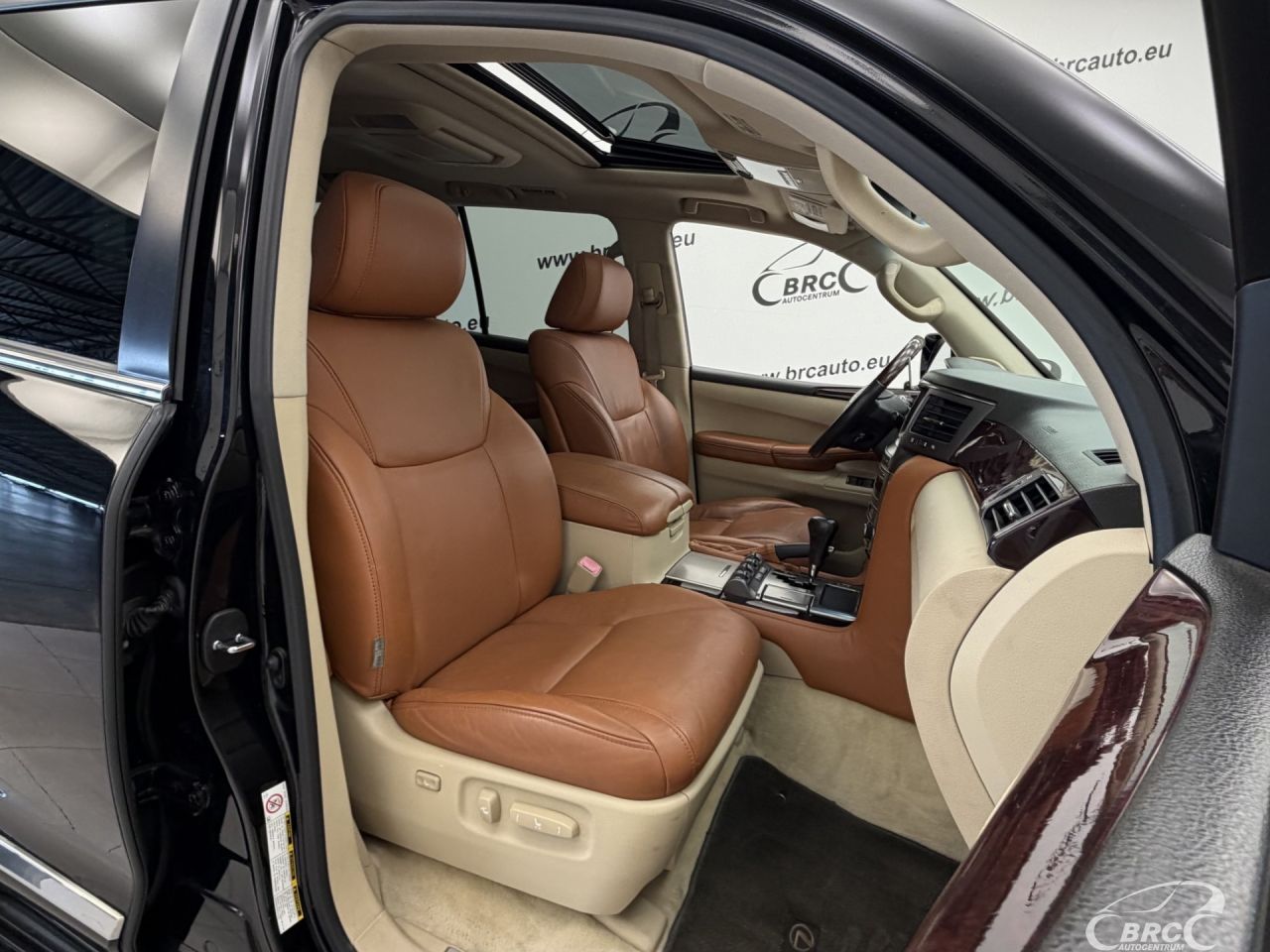 Lexus LX 570 | 6