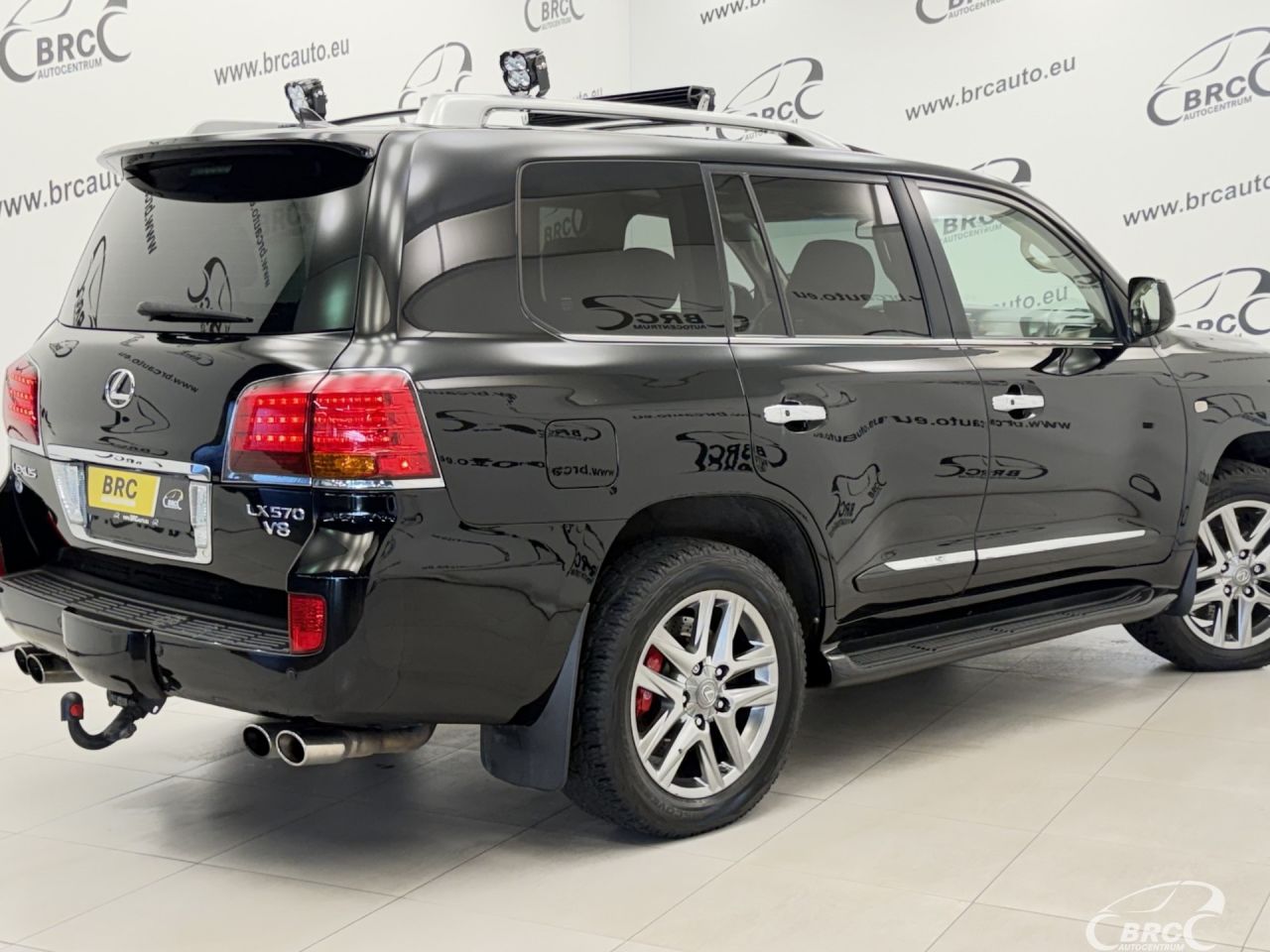 Lexus LX 570 | 1