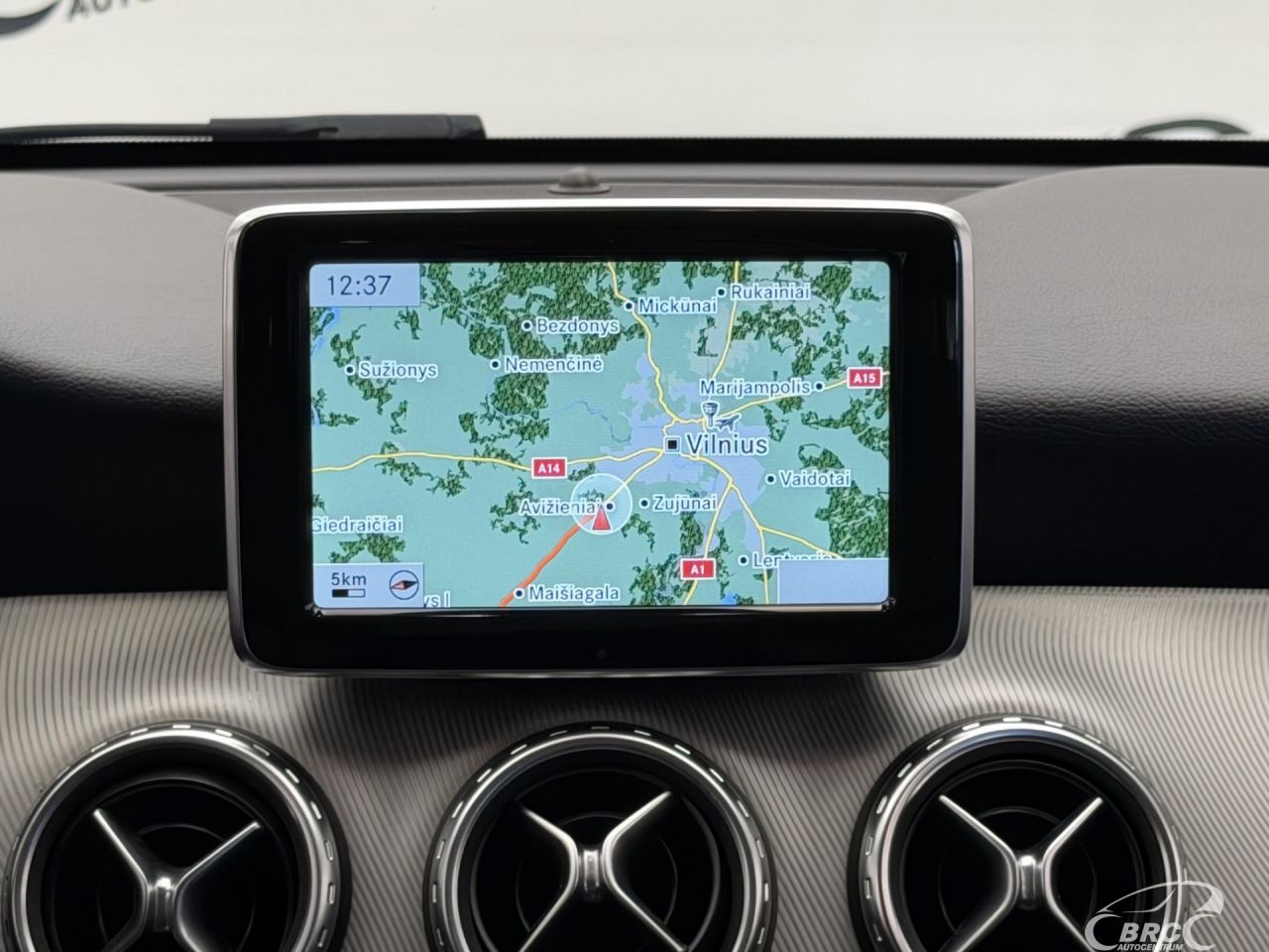 Mercedes-Benz GLA250 | 16