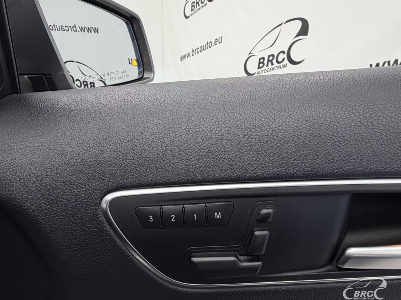 Mercedes-Benz GLA250 | 8