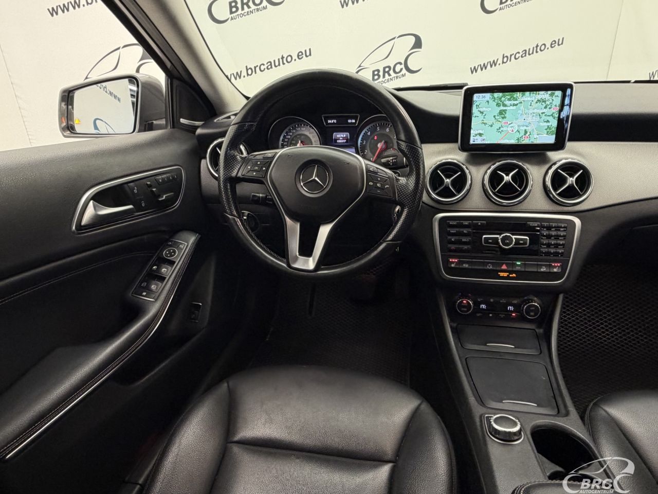 Mercedes-Benz GLA250 | 14