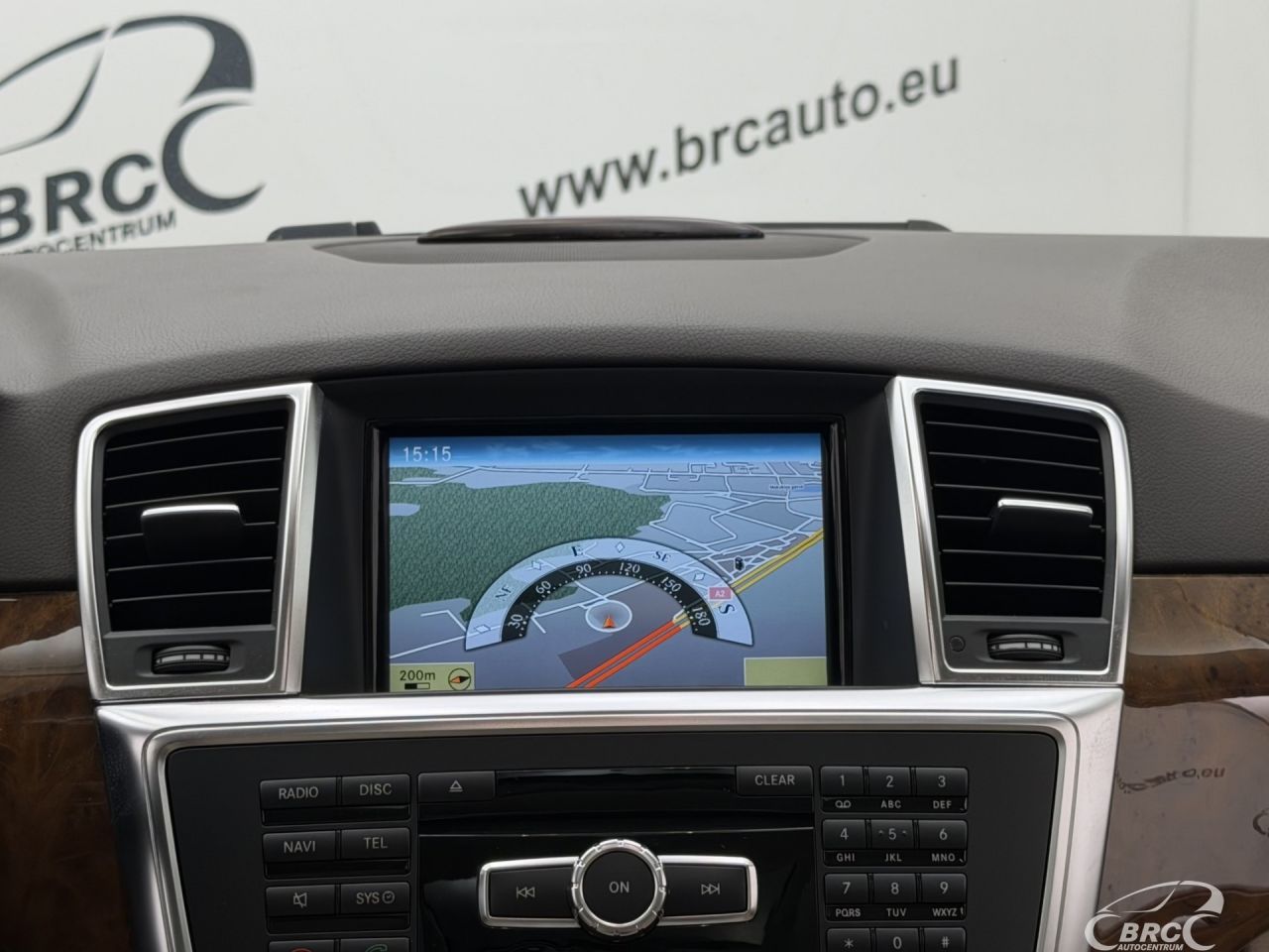 Mercedes-Benz ML350 | 16