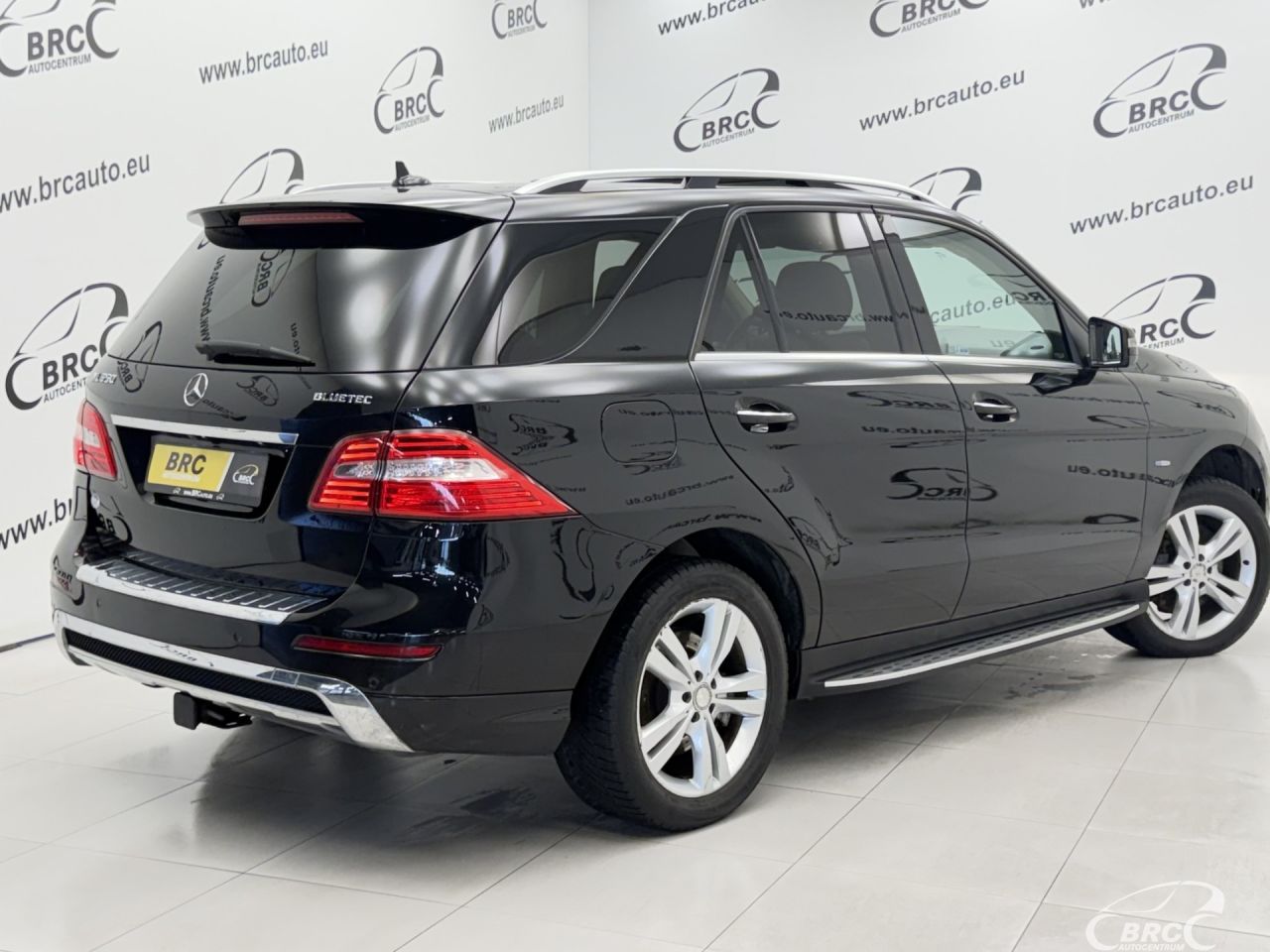 Mercedes-Benz ML350 | 1
