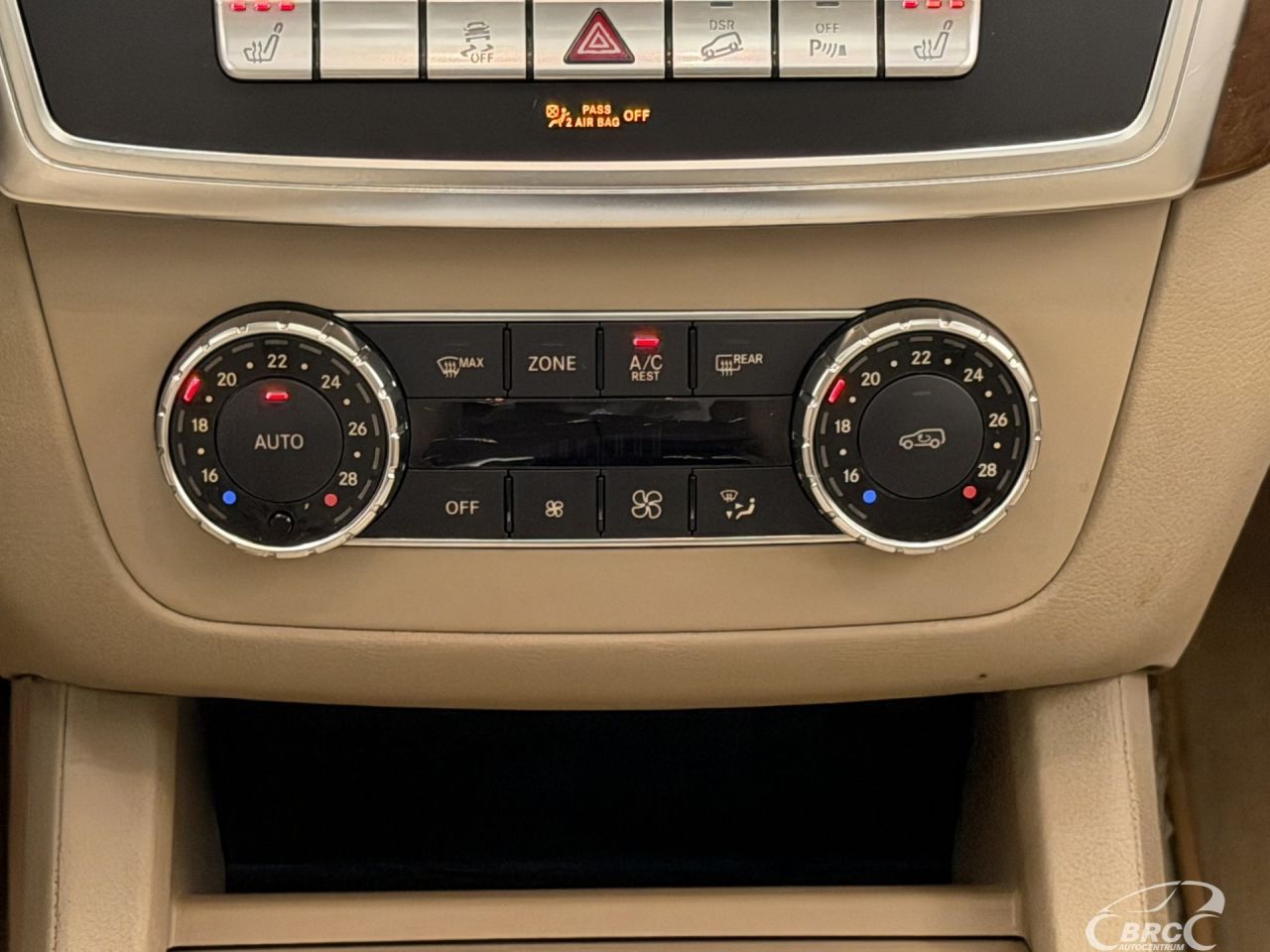 Mercedes-Benz ML350 | 18