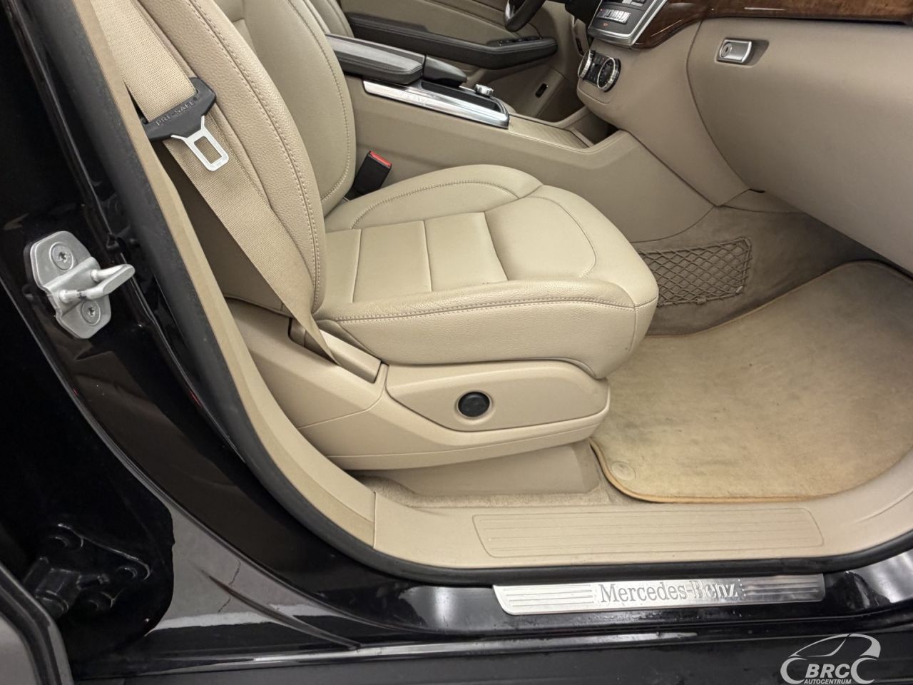 Mercedes-Benz ML350 | 5