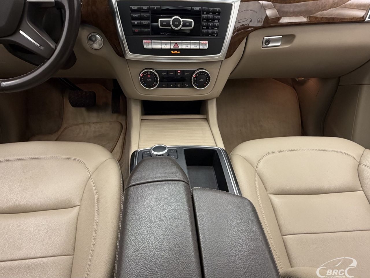 Mercedes-Benz ML350 | 19