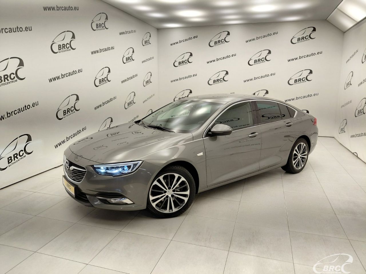 Opel Insignia | 1