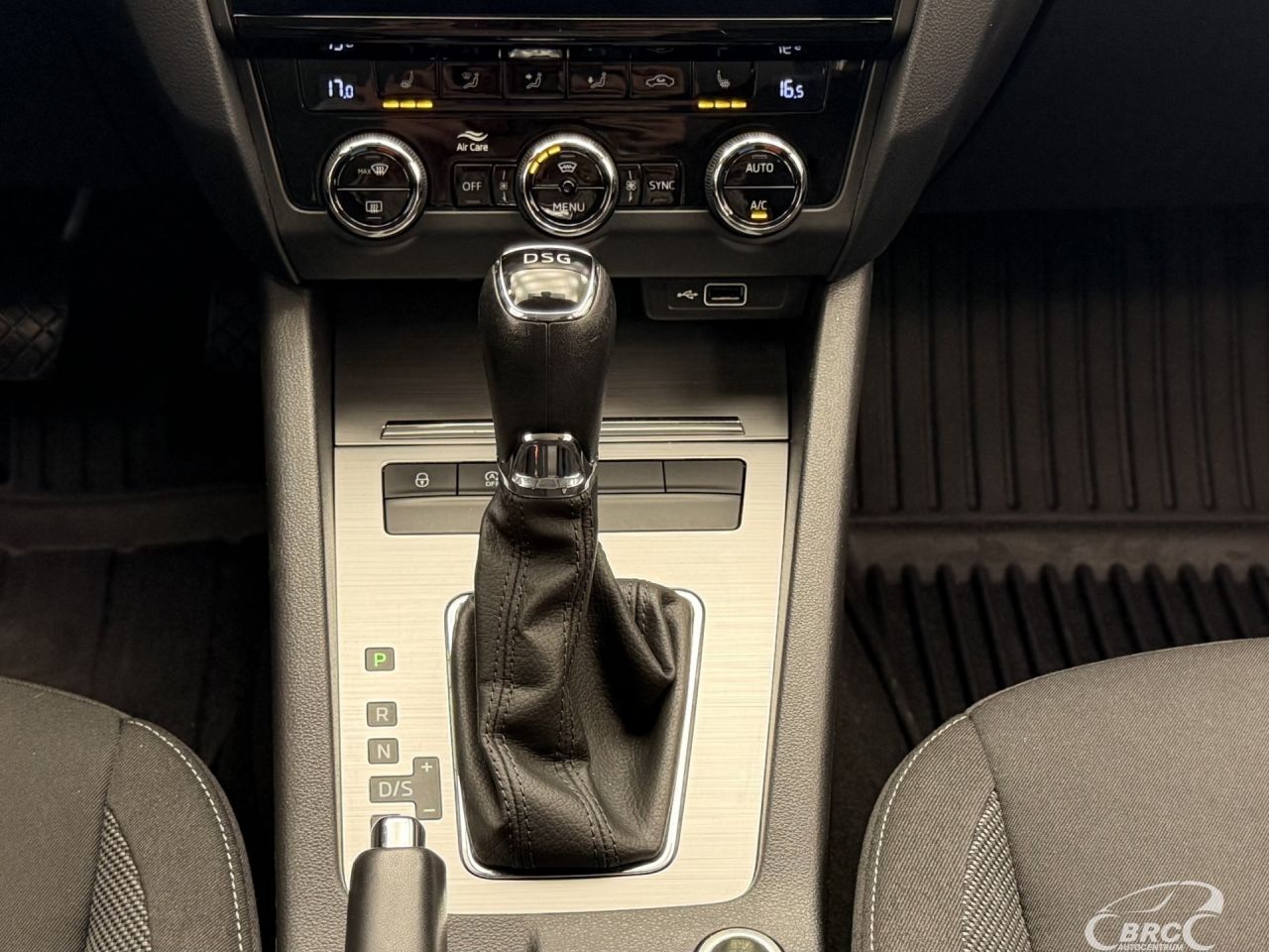 Skoda Octavia | 16