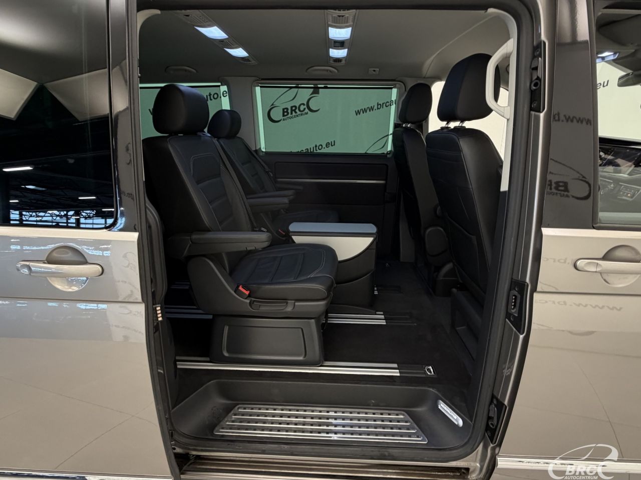 Volkswagen Multivan | 9