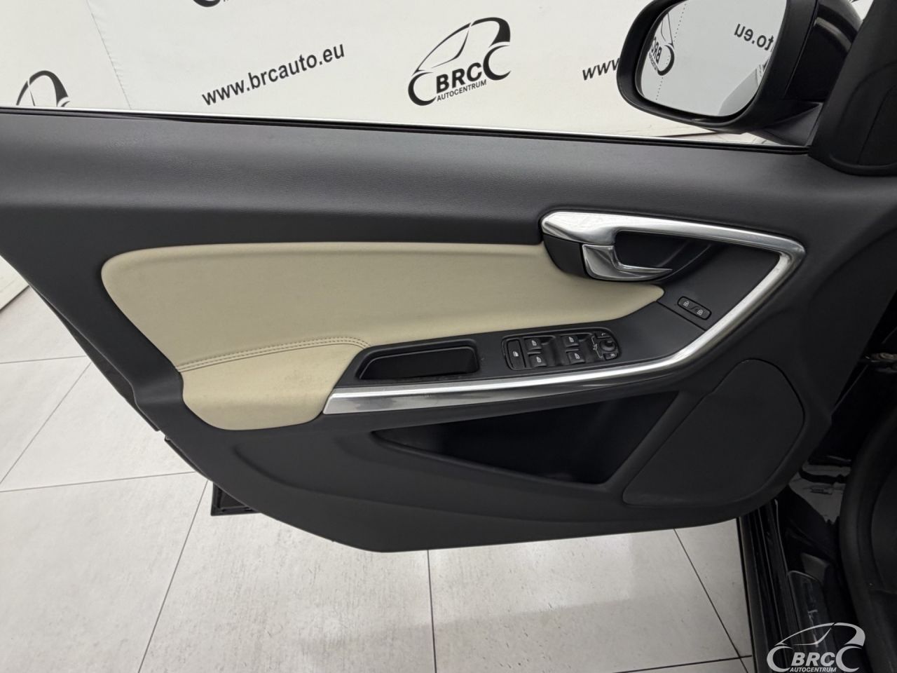 Volvo S60 | 17