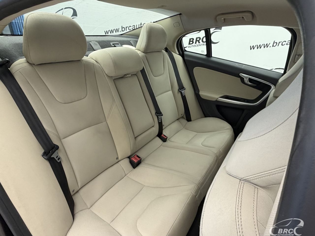 Volvo S60 | 10