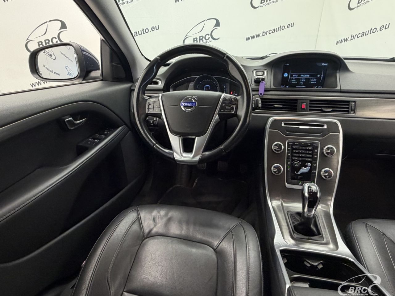 Volvo V70 | 12
