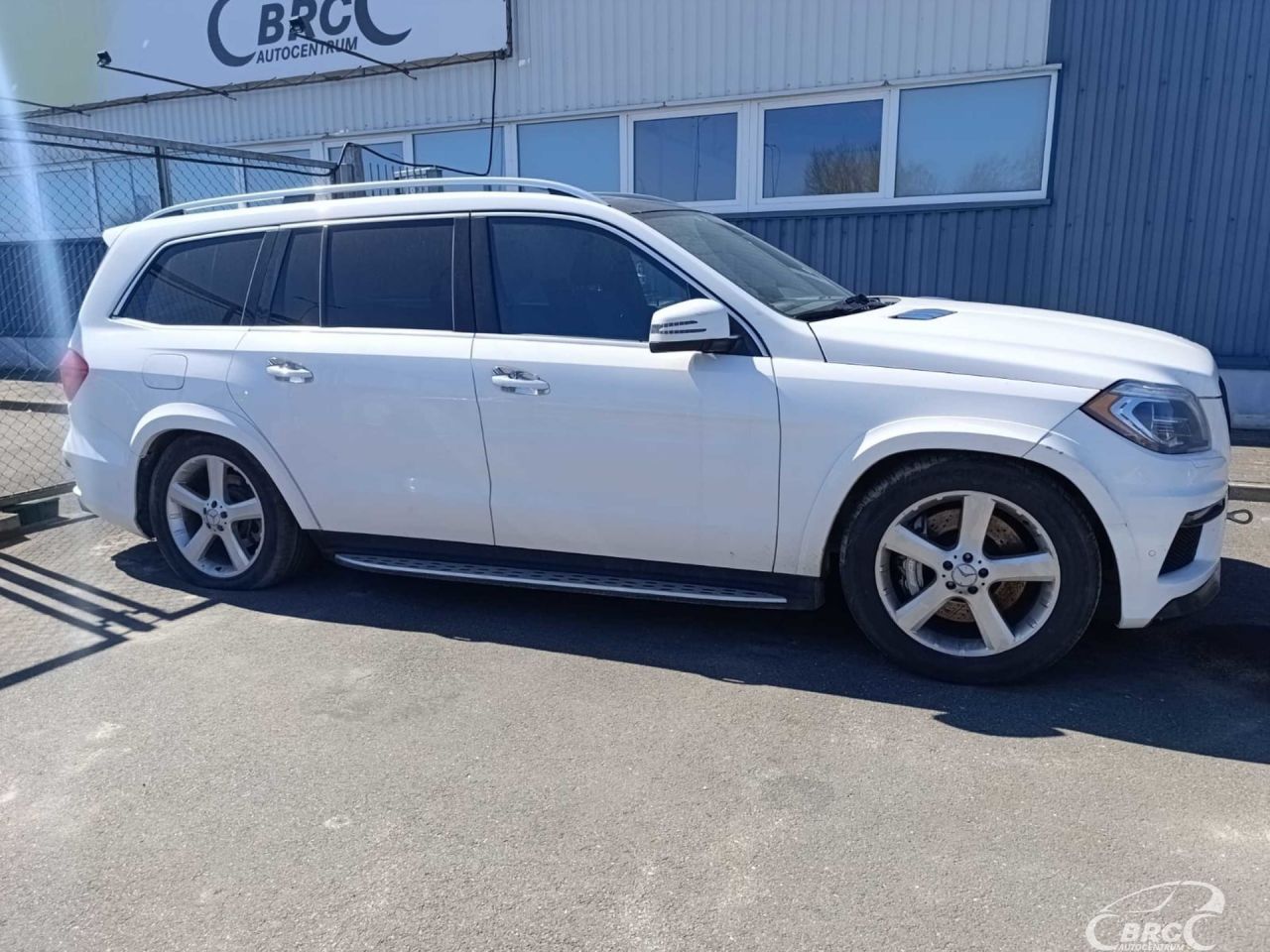 Mercedes-Benz GL350 | 1
