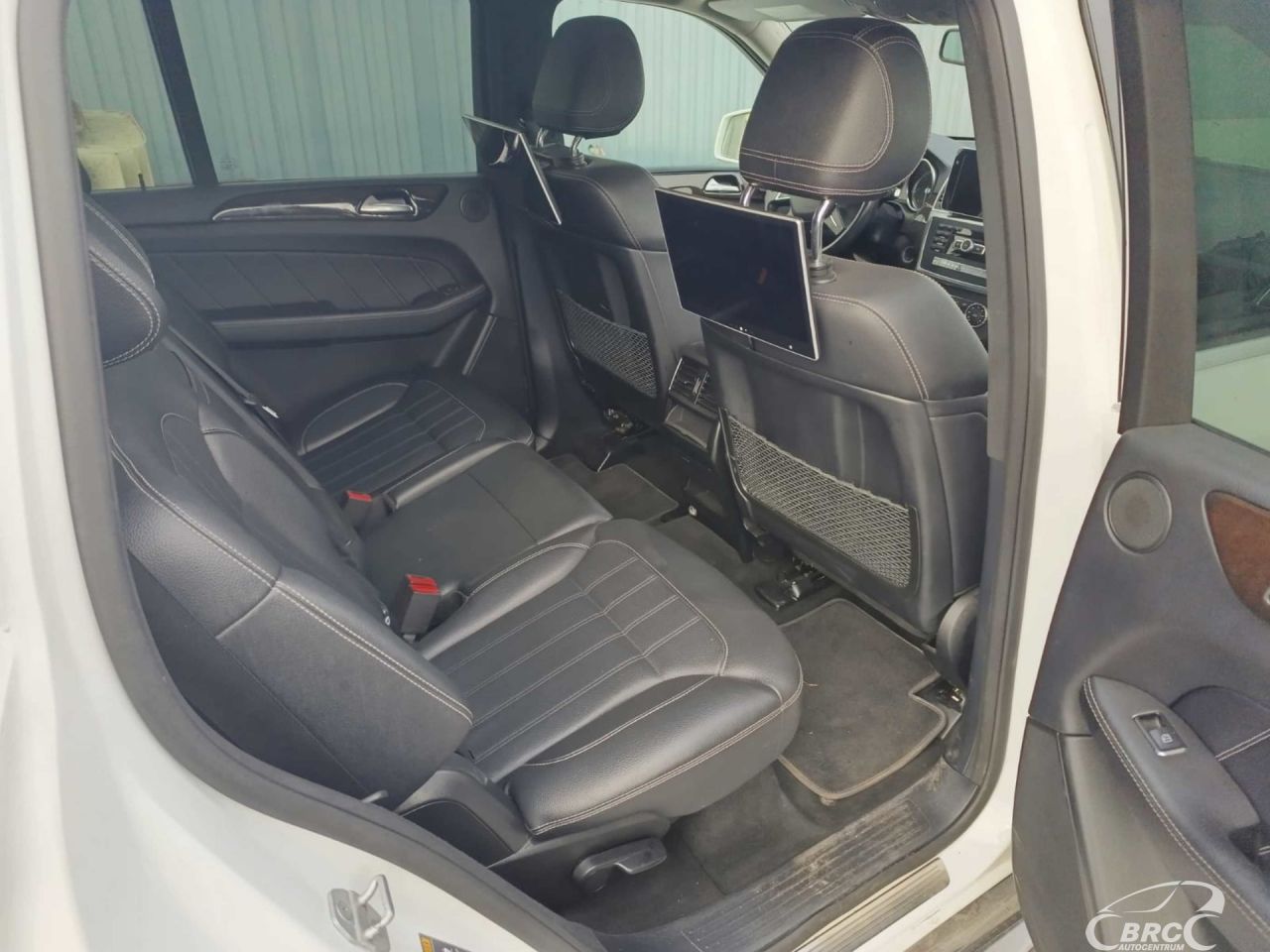 Mercedes-Benz GL350 | 8