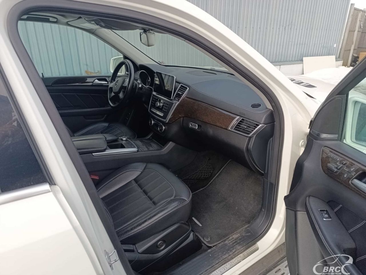 Mercedes-Benz GL350 | 7