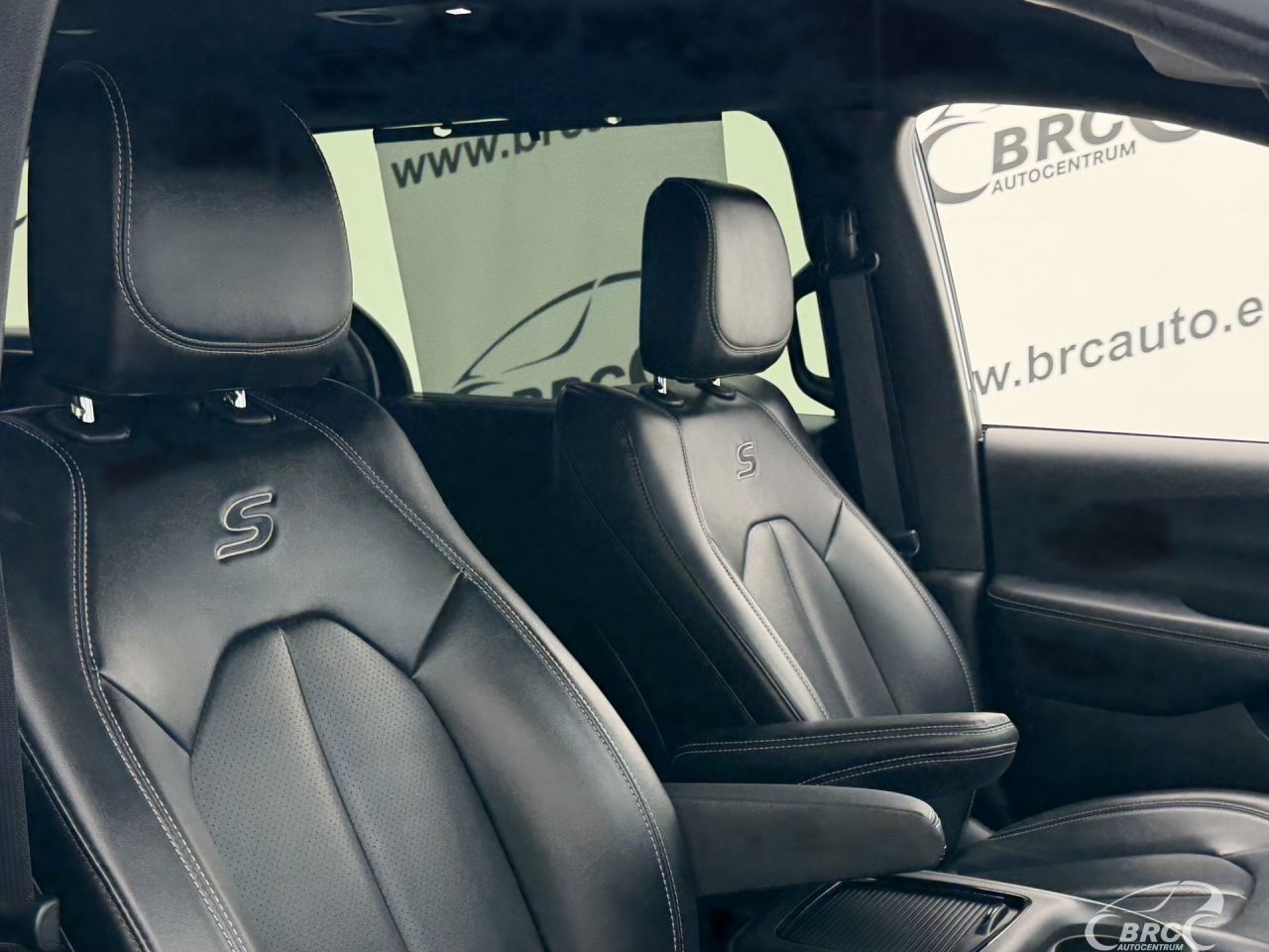 Chrysler Pacifica | 7