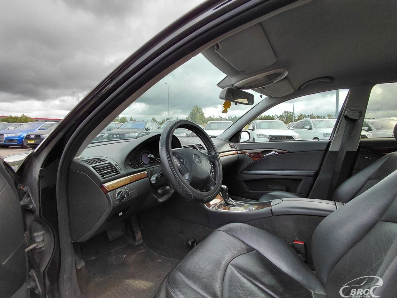 Mercedes-Benz E200 | 19