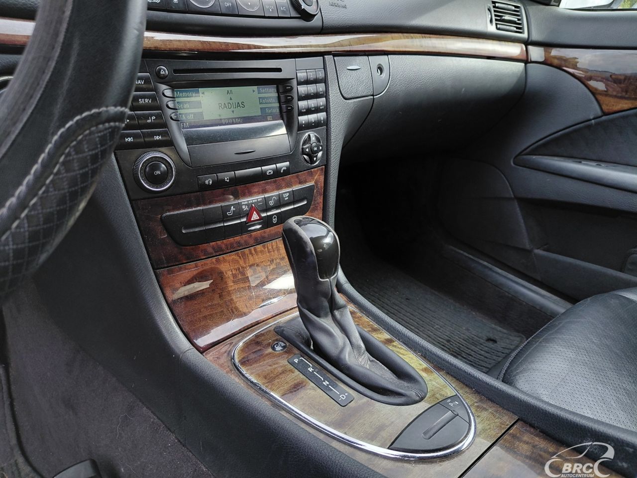 Mercedes-Benz E200 | 11