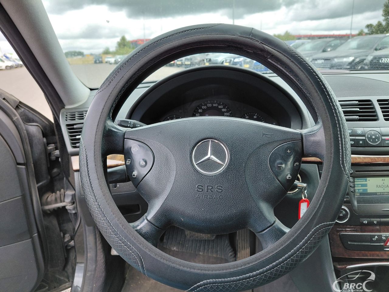 Mercedes-Benz E200 | 6