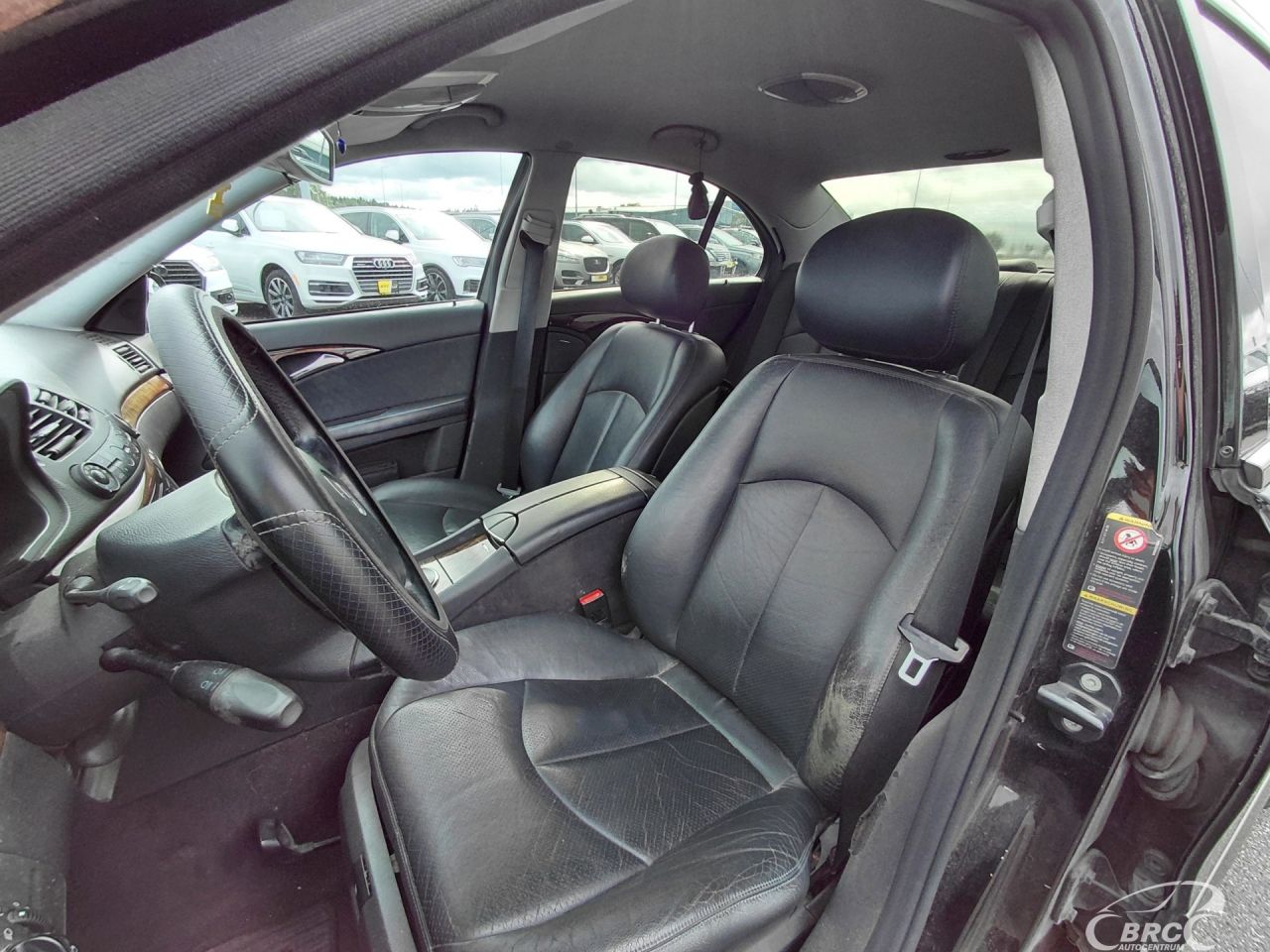 Mercedes-Benz E200 | 18