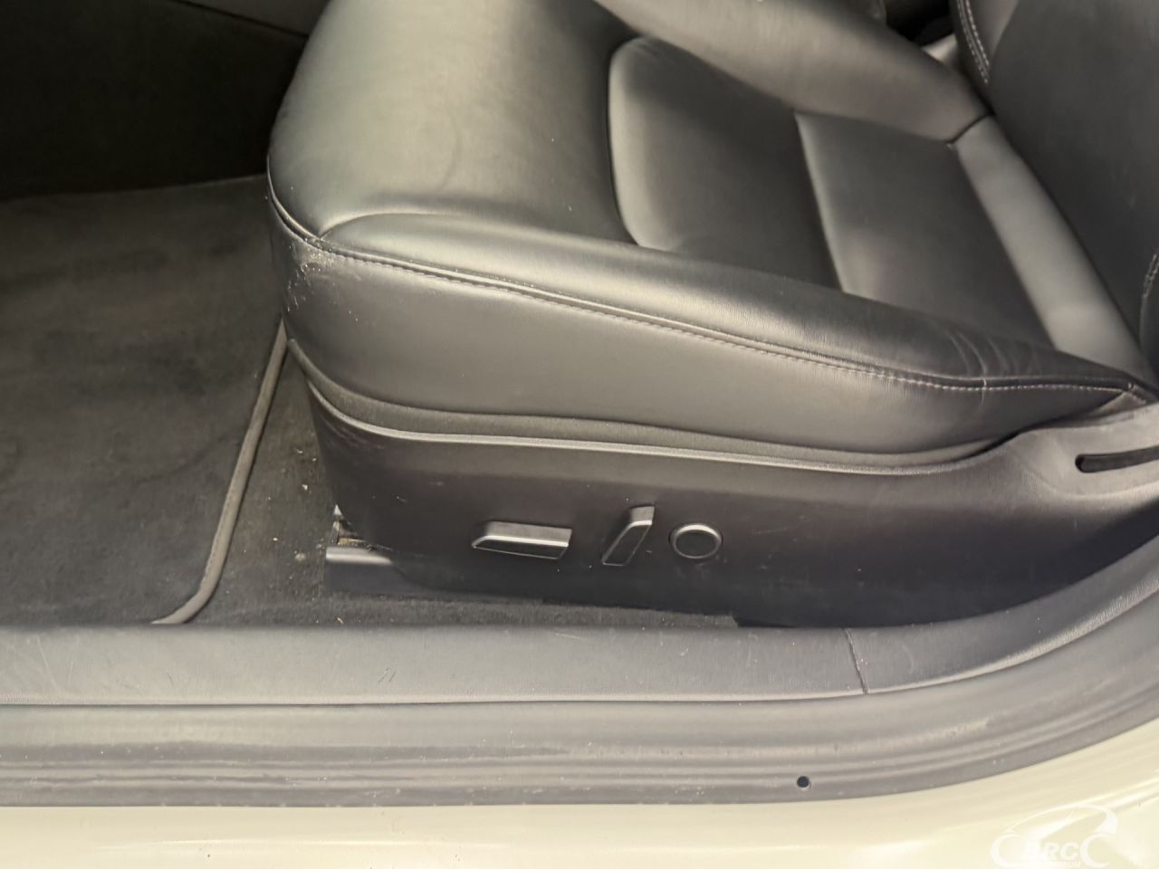 Tesla Model 3 | 19