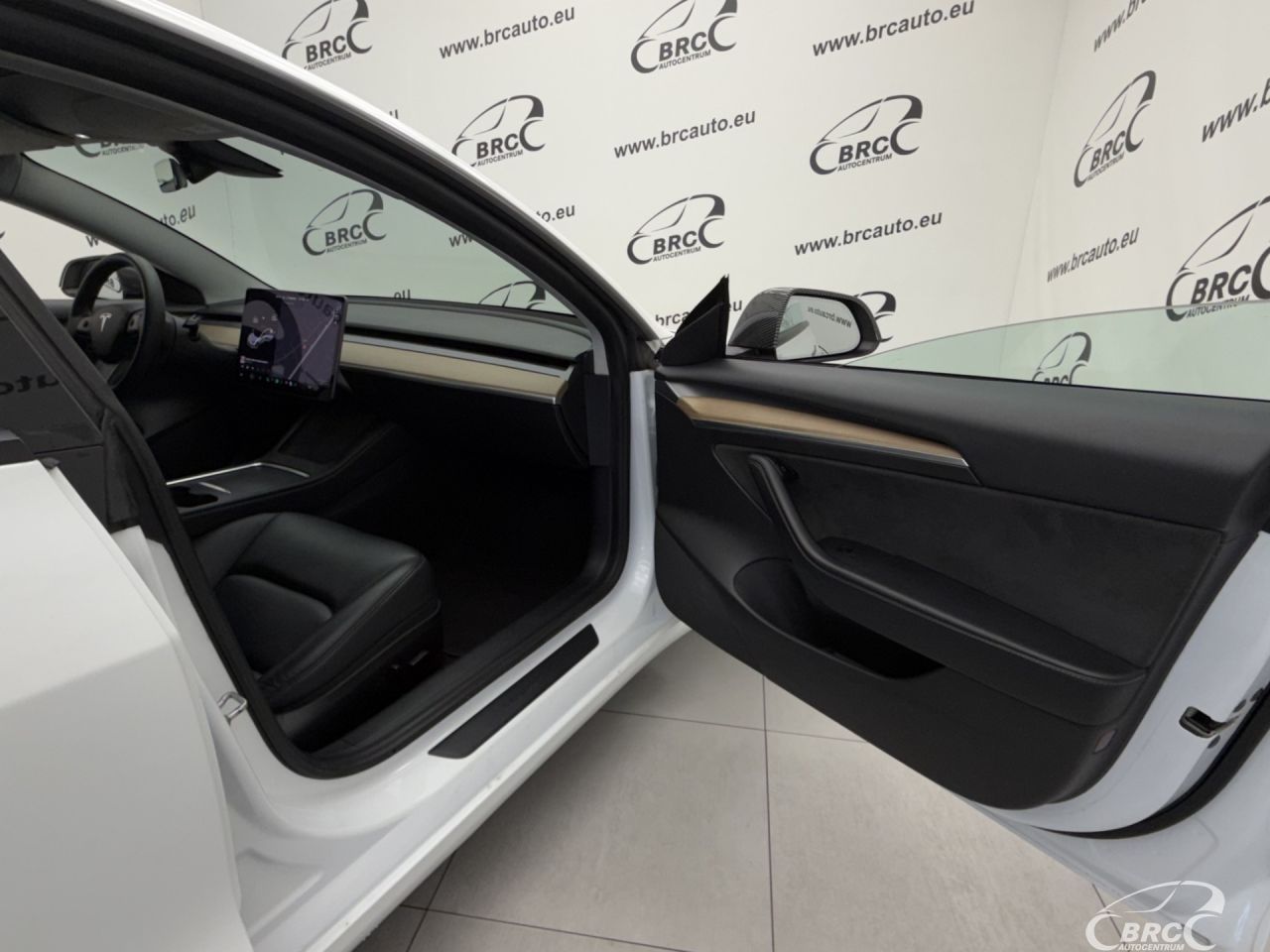 Tesla Model 3 | 7