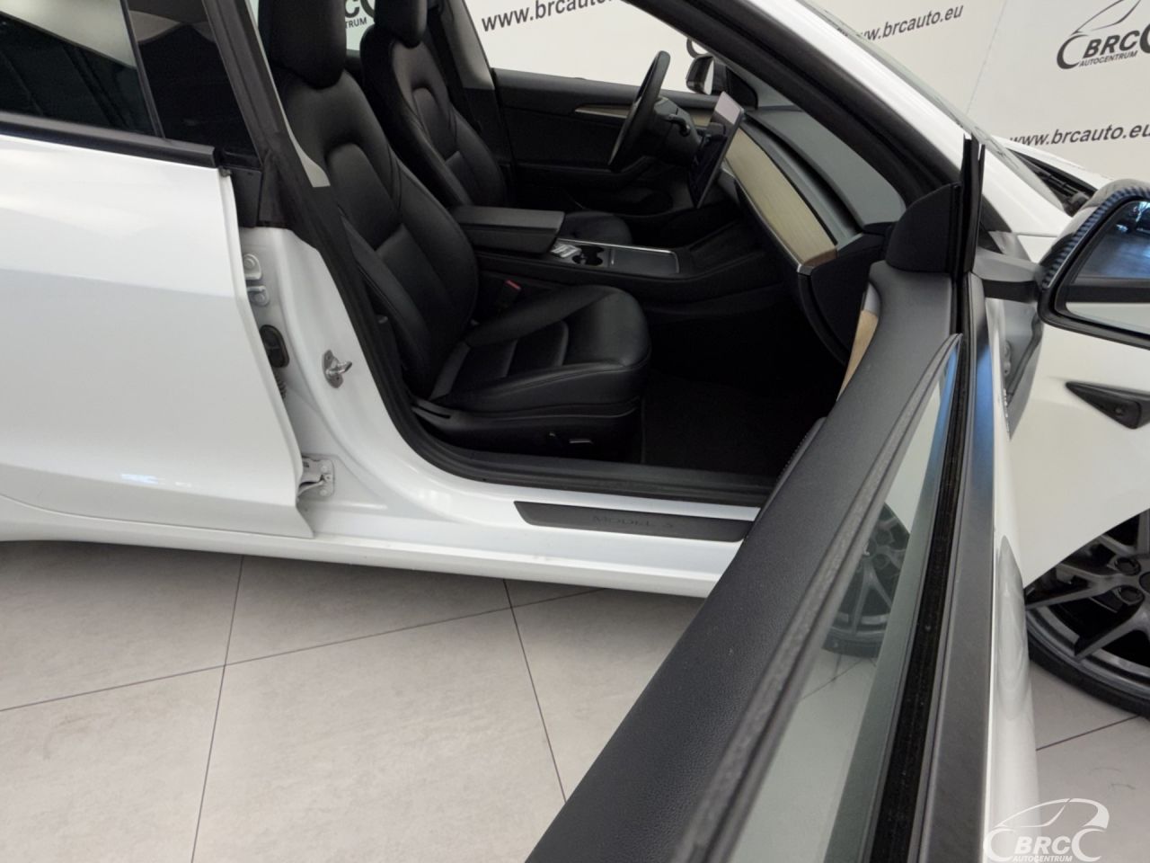 Tesla Model 3 | 8