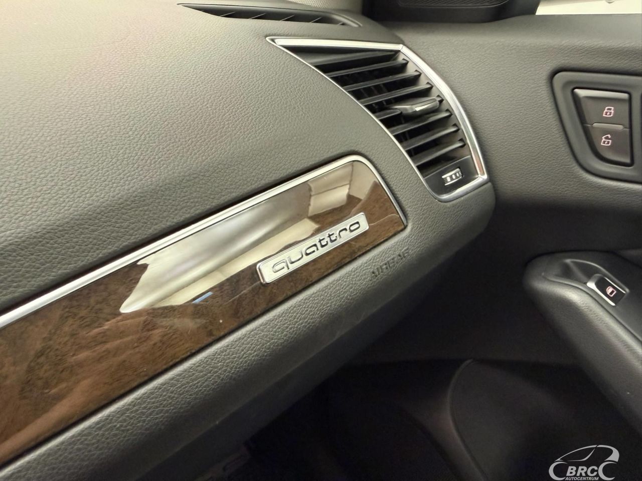 Audi Q5 | 12
