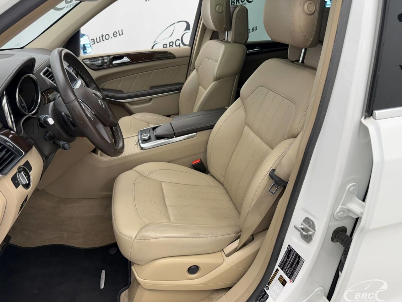 Mercedes-Benz GL450 | 14